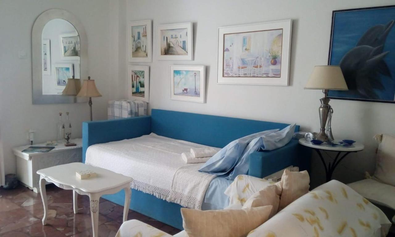 Kerry'S Cosy Apartment Vári Екстериор снимка