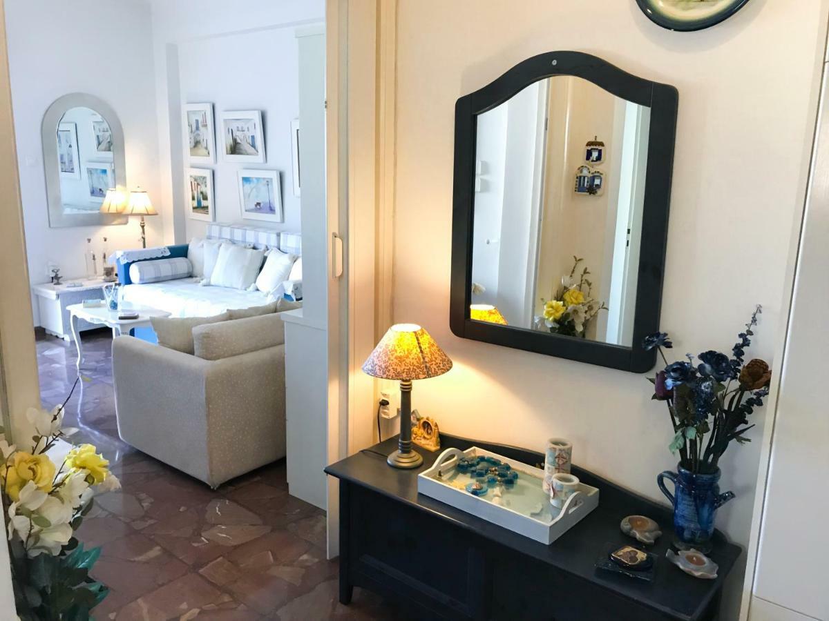 Kerry'S Cosy Apartment Vári Екстериор снимка