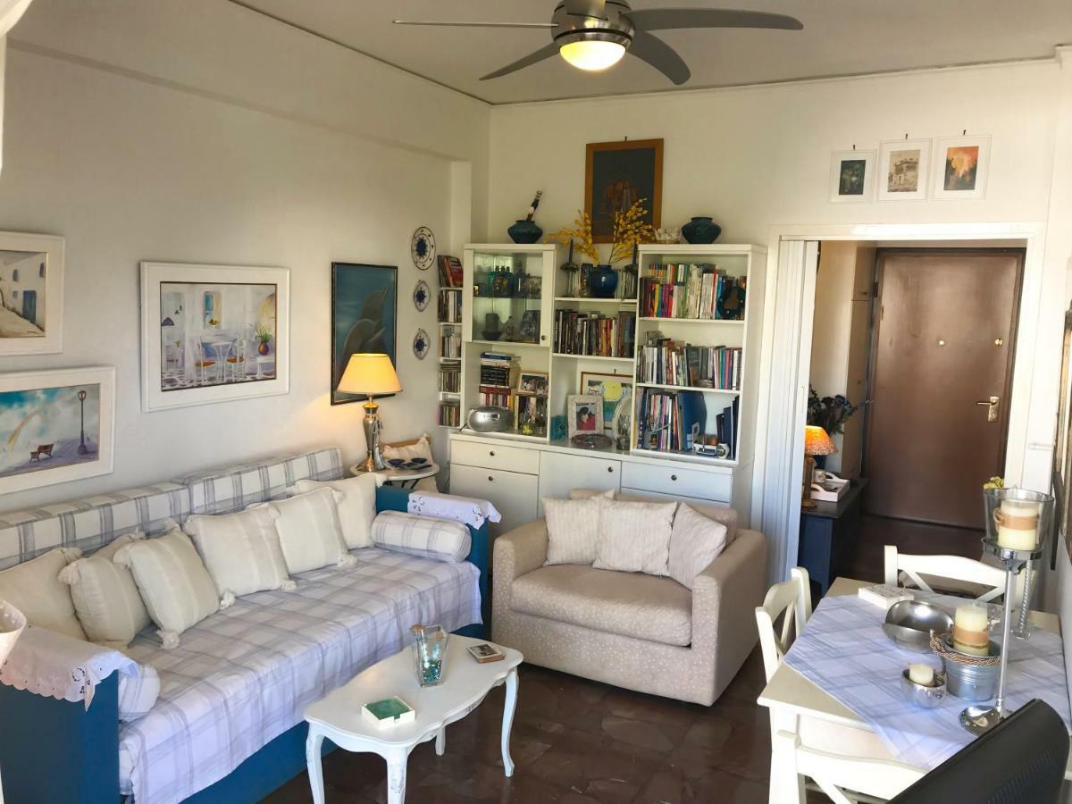 Kerry'S Cosy Apartment Vári Екстериор снимка